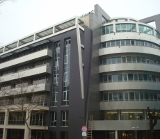 Este Building