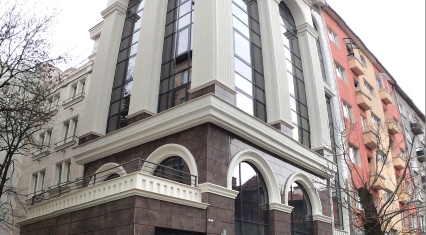 Leonex Building
